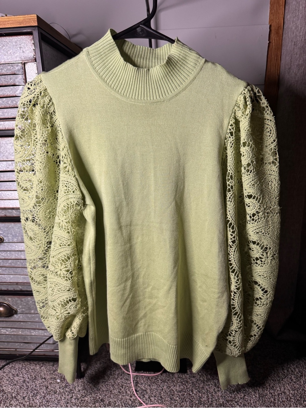 Lace Puff Sleeve Sweater in Light Green